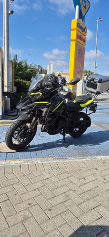 מודעת רכב בנלי TRK702X