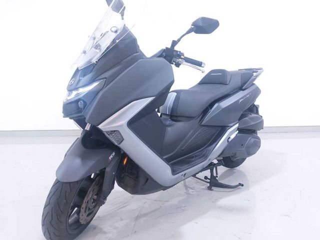 מודעת רכב סאן יאנג מקסים 400