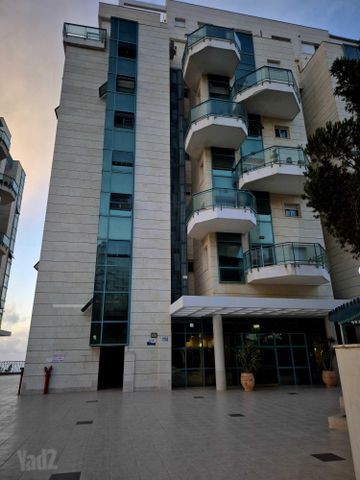 מנדל זינגר 15
