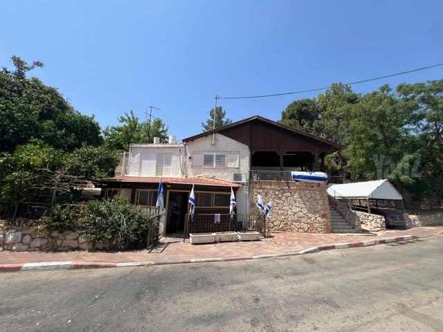 כליל החורש 1