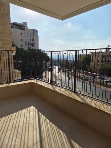 דירה להשכרה בירושלים — 2