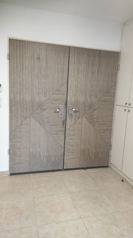 דפנה 15