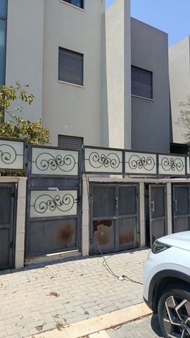 החרוב 55
