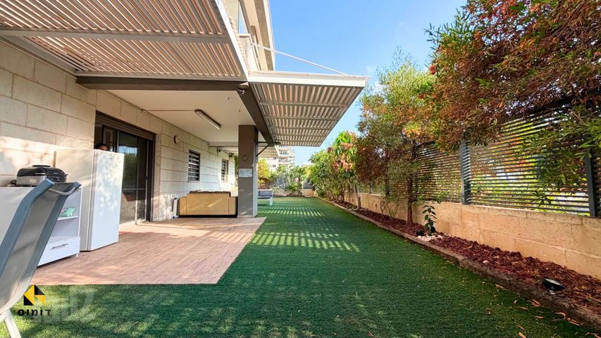 Rehovot, Israel 7