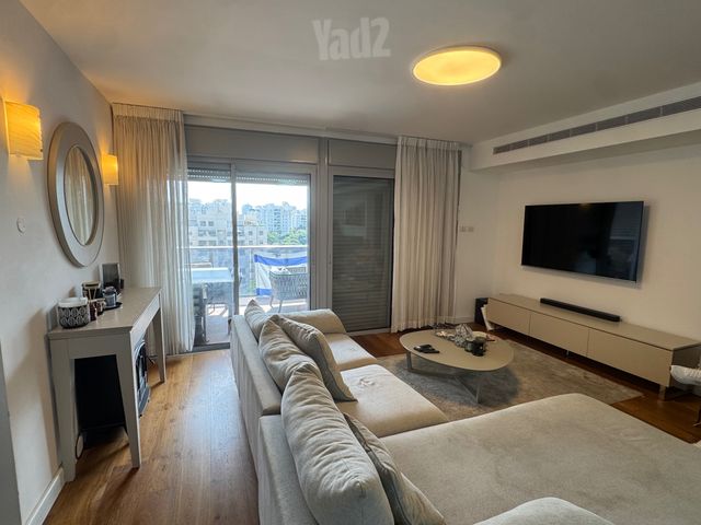 Tel Aviv-Yafo, Israel 5