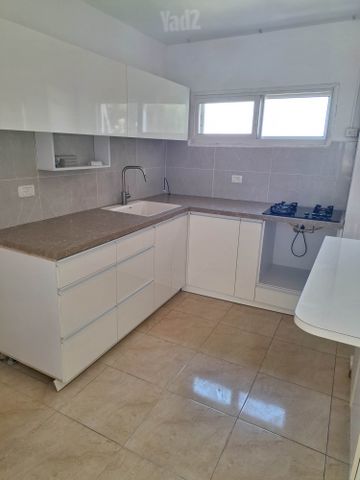 דירה, גבעת הרקפות, גבעת תל חי, קרית אתא