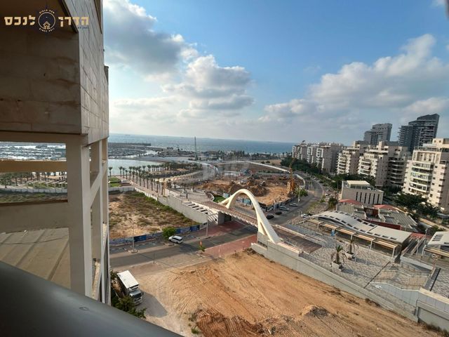 אגוז 