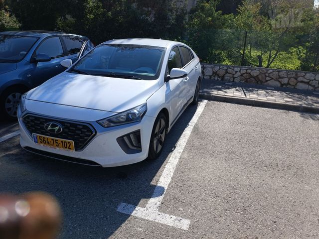 מודעת רכב יונדאי איוניק
