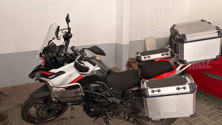 מודעת רכב בנלי TRK702X