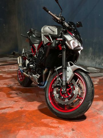 מודעת רכב קאוואסאקי Z900