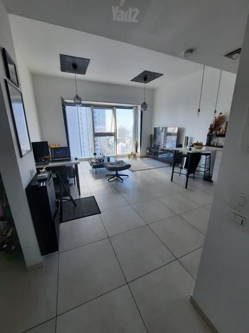 דרך מנחם בגין 150