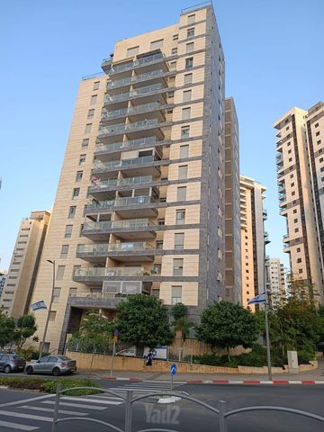 נתן אלתרמן 9