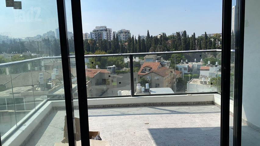 Givatayim, Israel 3
