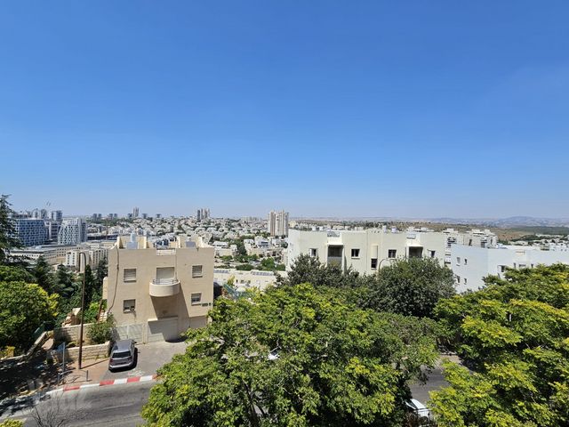 מגדל הלבנון 