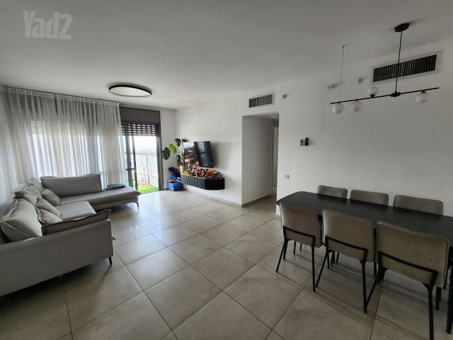 י"א הספורטאים 