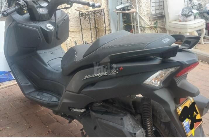 מודעת רכב סאן יאנג ג'וי-מקס Z-300