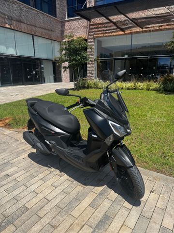 מודעת רכב סאן יאנג ג'וירייד 300 16