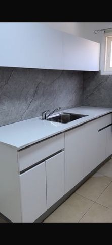 האיצטדיון 10