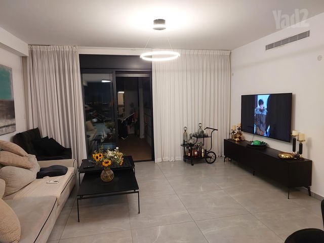 חיים לסקוב 3