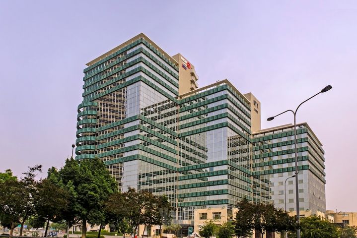 דרך מנחם בגין 46