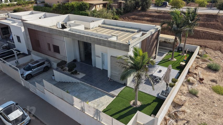 בית פרטי/ קוטג', שקף