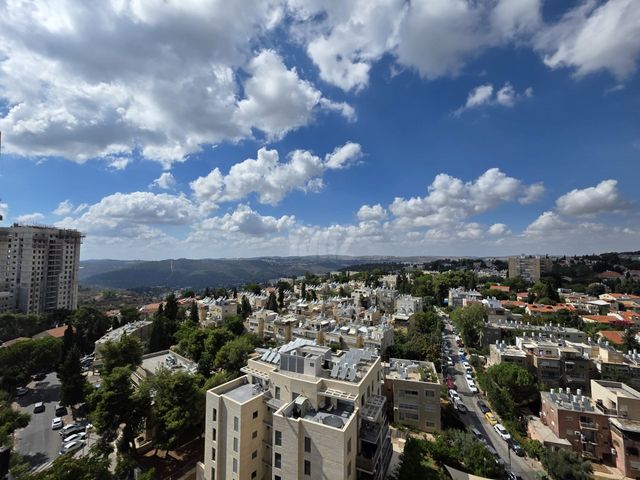 יעקב טהון 