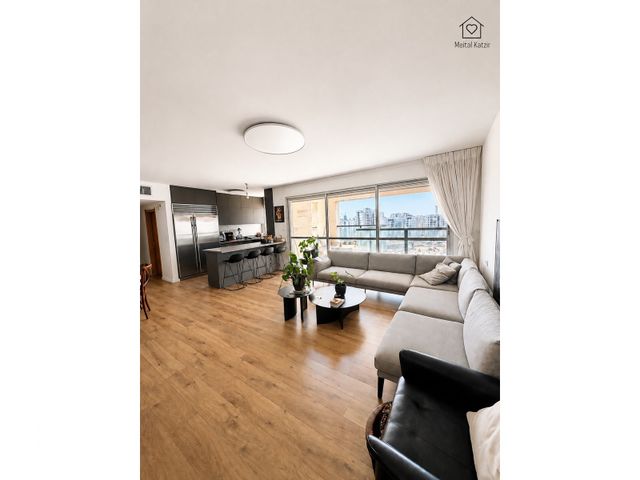 דירה, הגוש הגדול, רמת אביב החדשה, נופי ים, תל אביב יפו