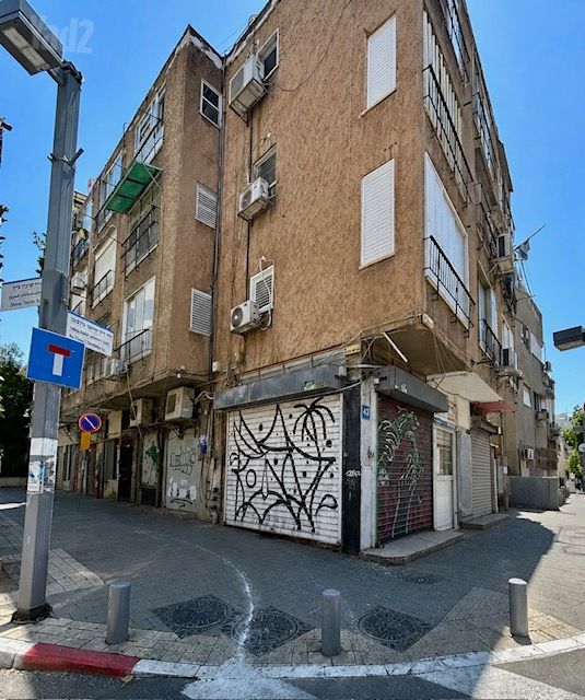 חנויות/ שטח מסחרי