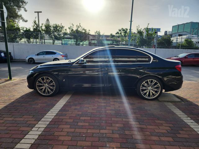 סדרה 3 Exclusive 330e פלאג-אין אוט׳ 4 דל 2.0 (252 כ״ס)
