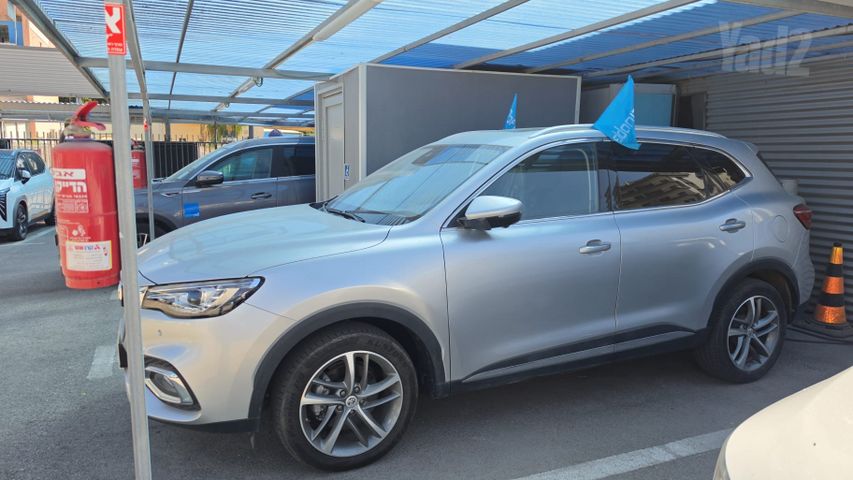 מודעת רכב אם ג'י EHS PHEV 2