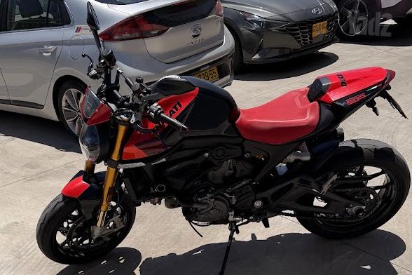 מודעת רכב דוקאטי מונסטר 937