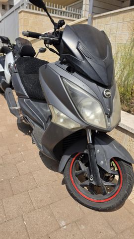 מודעת רכב סאן יאנג ג'וי-מקס 250 XI