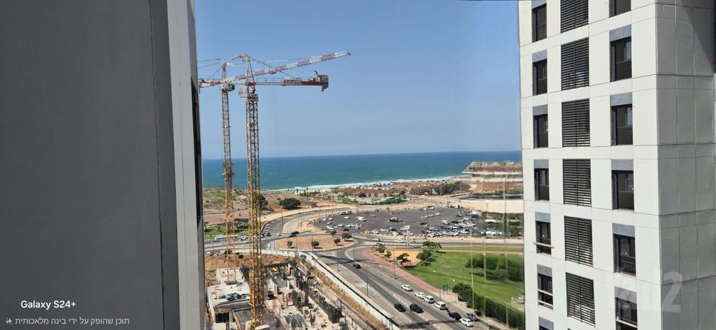 יהורם גאון 7