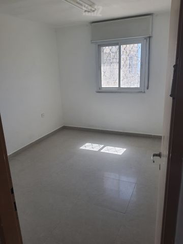 שדרות נווה יעקב 55
