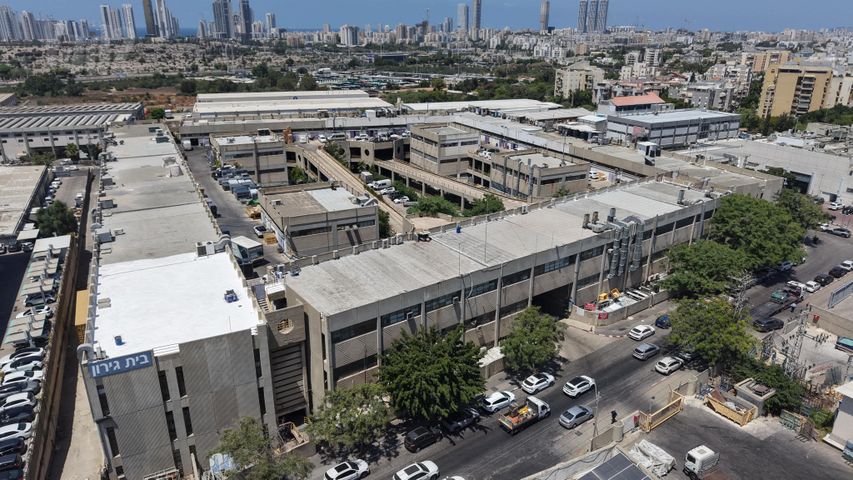 אליהו איתן 