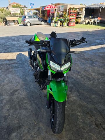 מודעת רכב קאוואסאקי Z400
