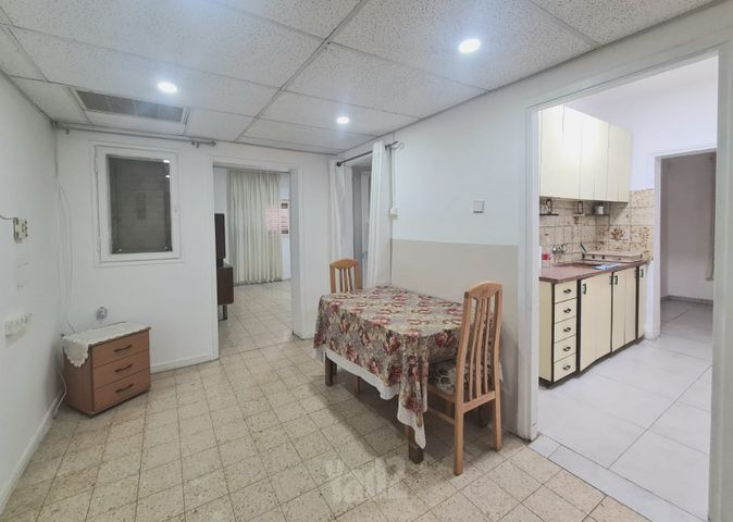 ז'בוטינסקי 4
