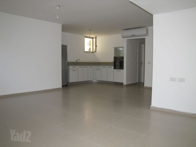 קשת 1