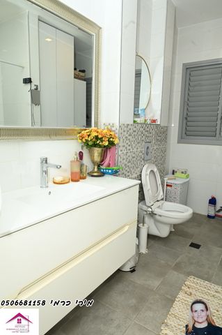 שקמים ואגמים