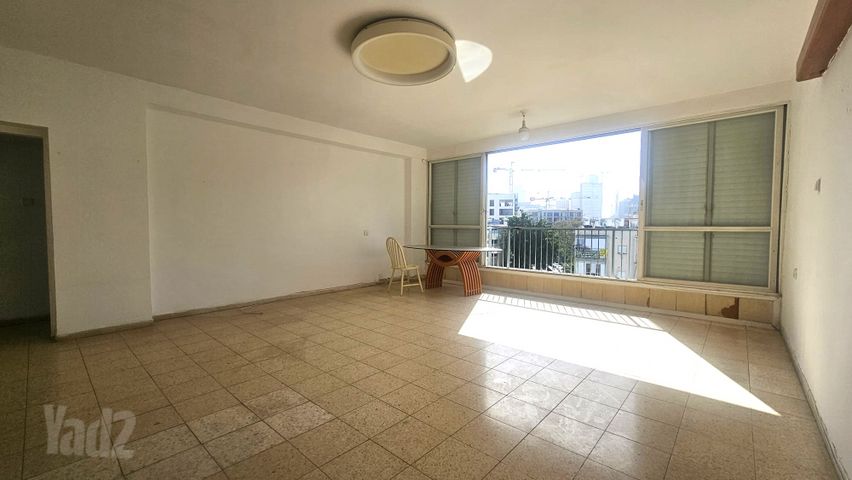 ז'בוטינסקי 115