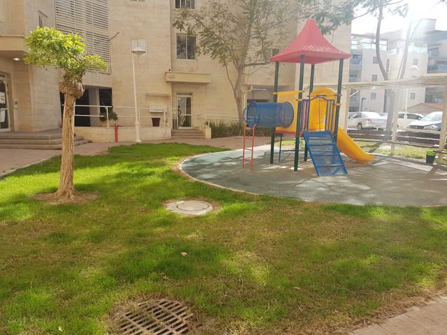גדעון האוזנר 
