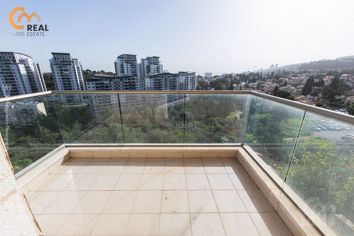 Haifa, Israel 12