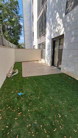 דירת גן, תל גיבורים, חולון