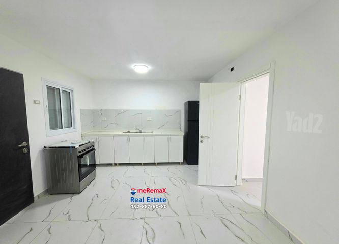 יאיר 4