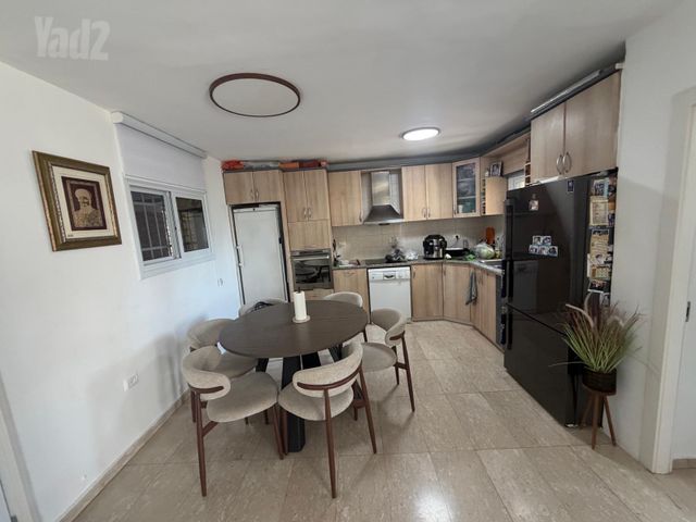 דירה, רמת שרת, ירושלים