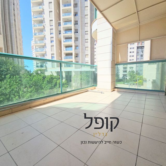 דירה, עזרא, הארגזים, תל אביב יפו