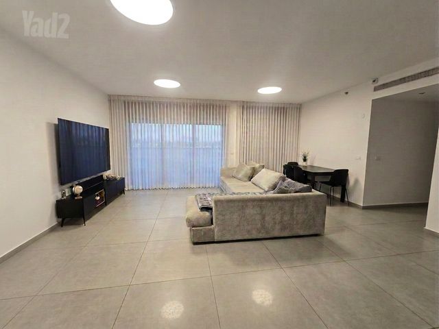 דירה, האירוס, ראשון לציון