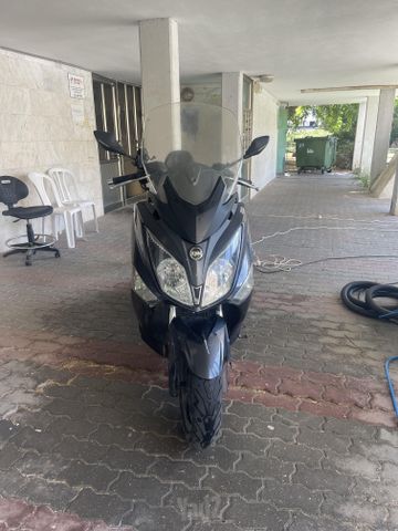 מודעת רכב סאן יאנג ג'וי-מקס 250