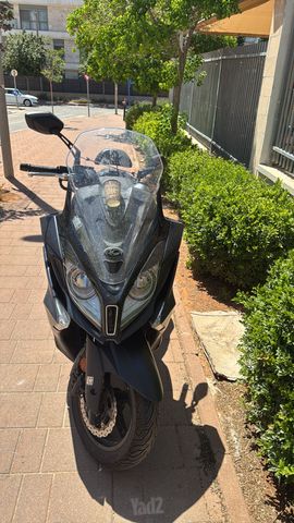 מודעת רכב קימקו דאון-טאון 350
