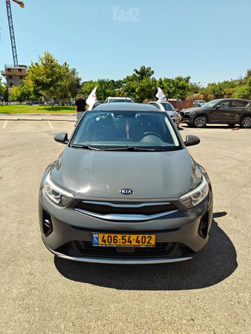 מודעת רכב קיה סטוניק 2